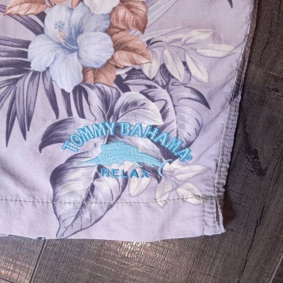 TOMMY BAHAMA Hawaiian Floral Swim Trunks Tropical Cargo Bathing Suit - Picture 7 of 16